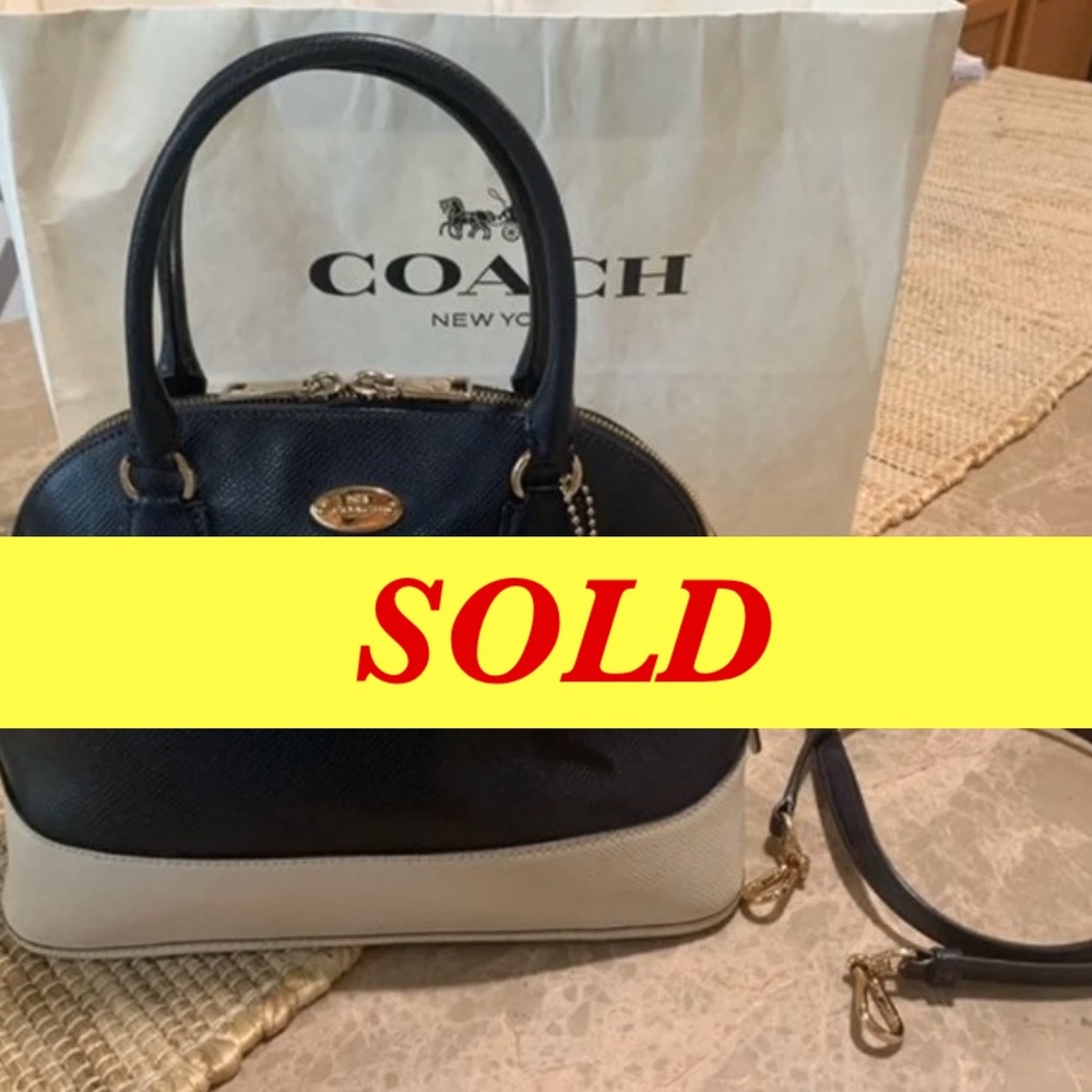 ‼️SOLD‼️COACH - Leather Handbag 👜💙 EUC